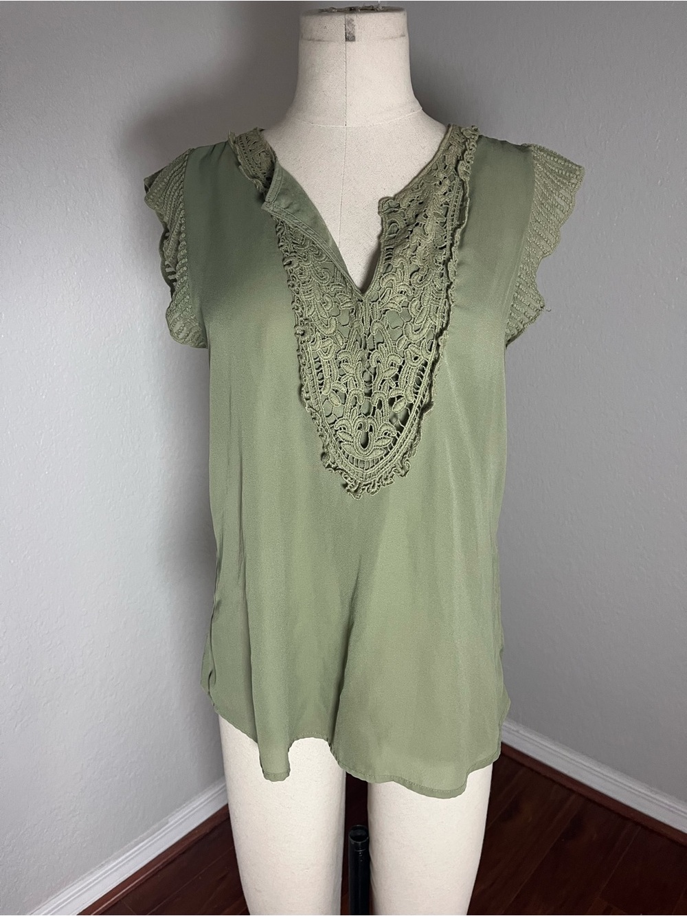 HeartSoul Olive Green Lace V-Neck Flutter Sleeve Blouse